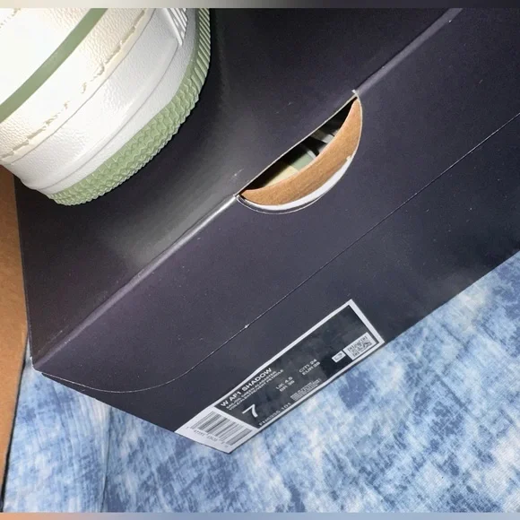 Nike Women's Air Force 1 Shadow Shoes - Picture 8 of 9